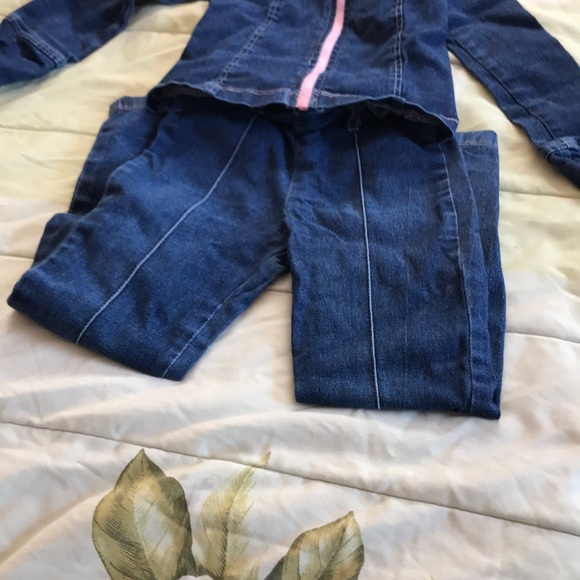 Size 6 - Picture 3 of 3